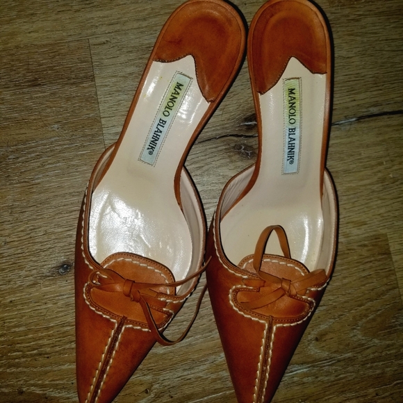 Shoes - Picture 1 of 7